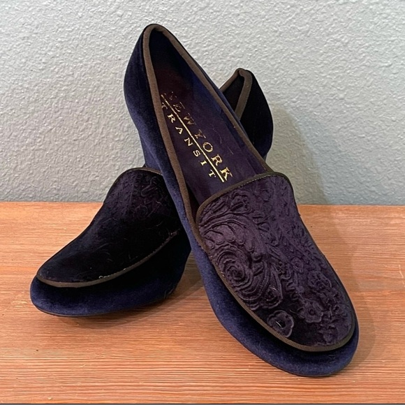 New York Transit Dark Blue Velvet heeled Loafers - Picture 1 of 6